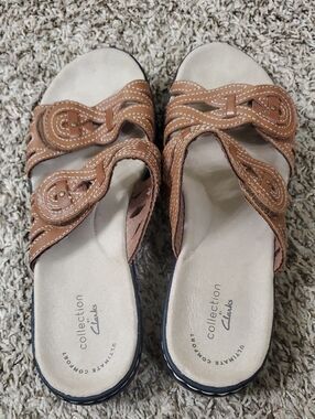 Clarks Ultimate Comfort Collection Brown Sandal 7